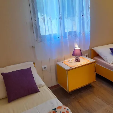 Pansion Adria Haus Posedarje