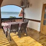 Pansion Adria Haus 3* Posedarje