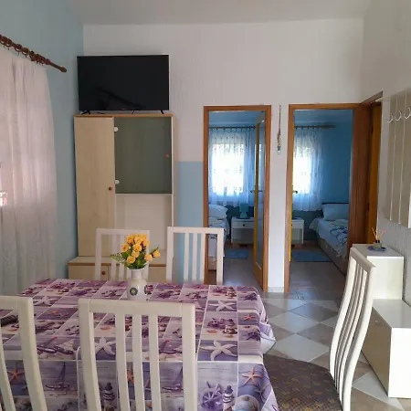 Pansion Adria Haus 3* פוסדריה