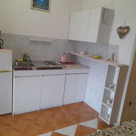 Pansion Adria Haus 3* Posedarje