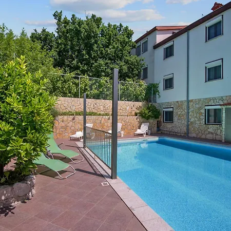 Pansion Adria Haus Penzion 3*