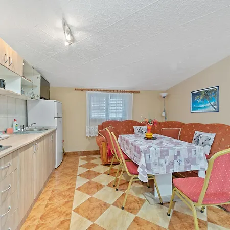 Penzion Pansion Adria Haus 3*