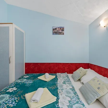 Pansion Adria Haus 3* Posedarje