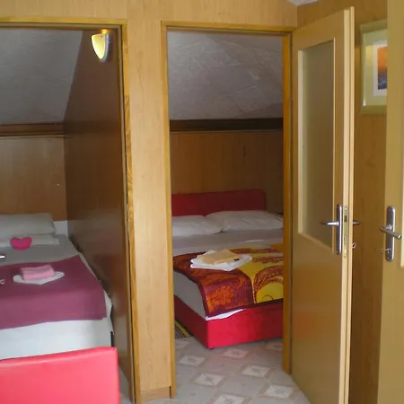 Vendégház Pansion Adria Haus Posedarje
