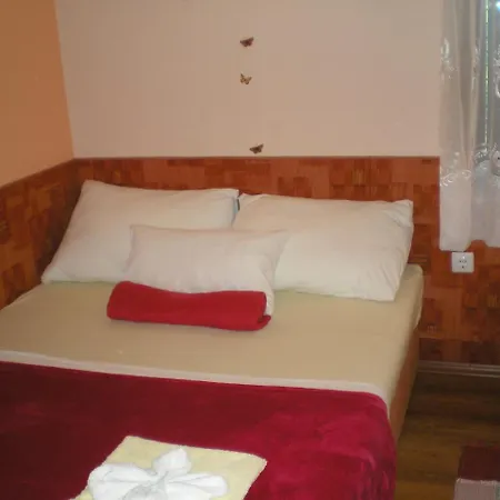 Vendégház Pansion Adria Haus Posedarje