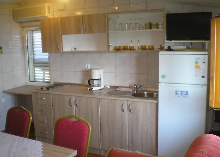 Pansion Adria Haus 3* Поседарье